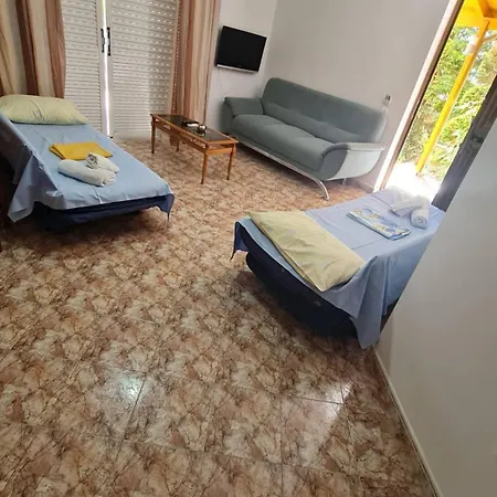 Antigoni Bellavista Гостевой дом Саранда