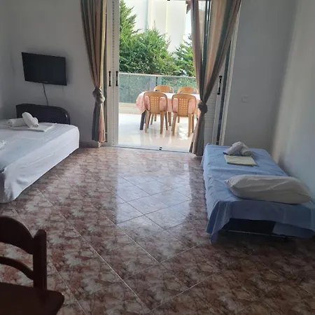 Antigoni Bellavista Pensionat Sarandë